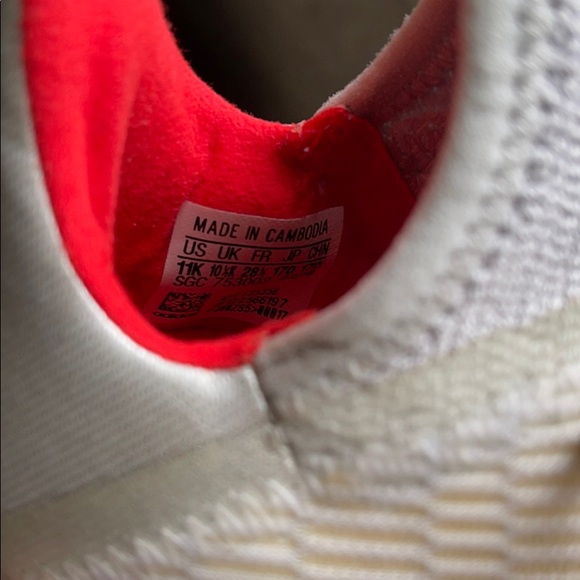 Little girls size 11k adidas sneakers - Picture 7 of 7
